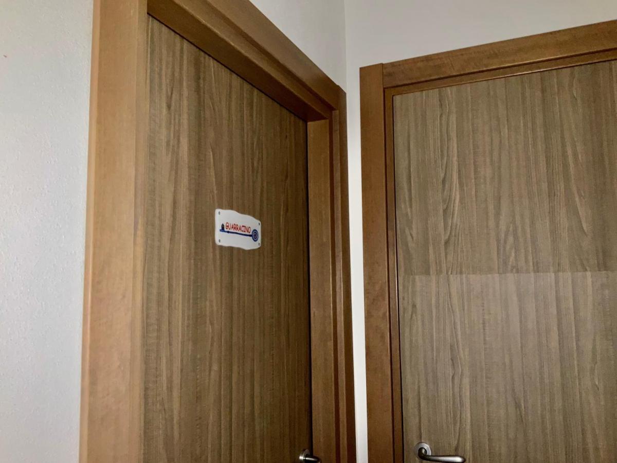 'A Room De' Scugnizzi Наполи Екстериор снимка