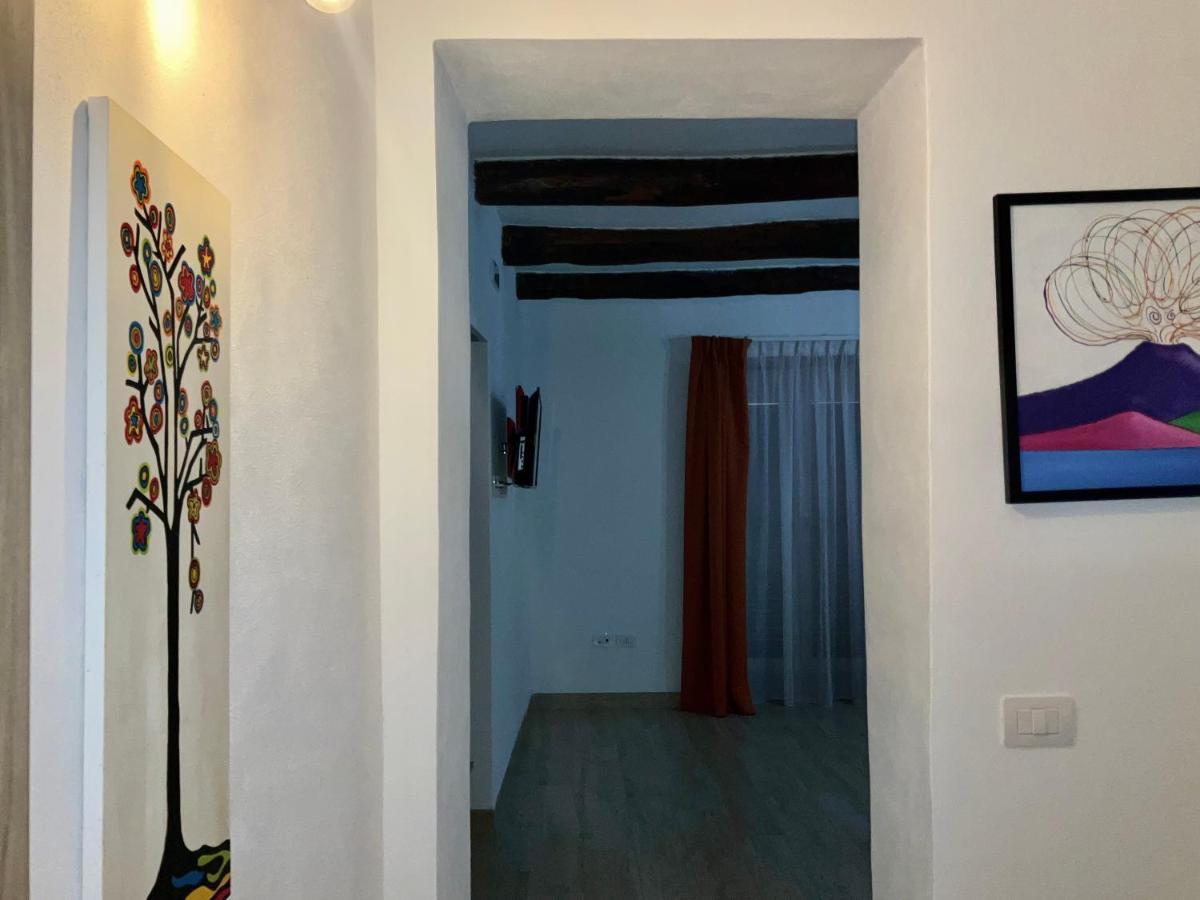 'A Room De' Scugnizzi Наполи Екстериор снимка