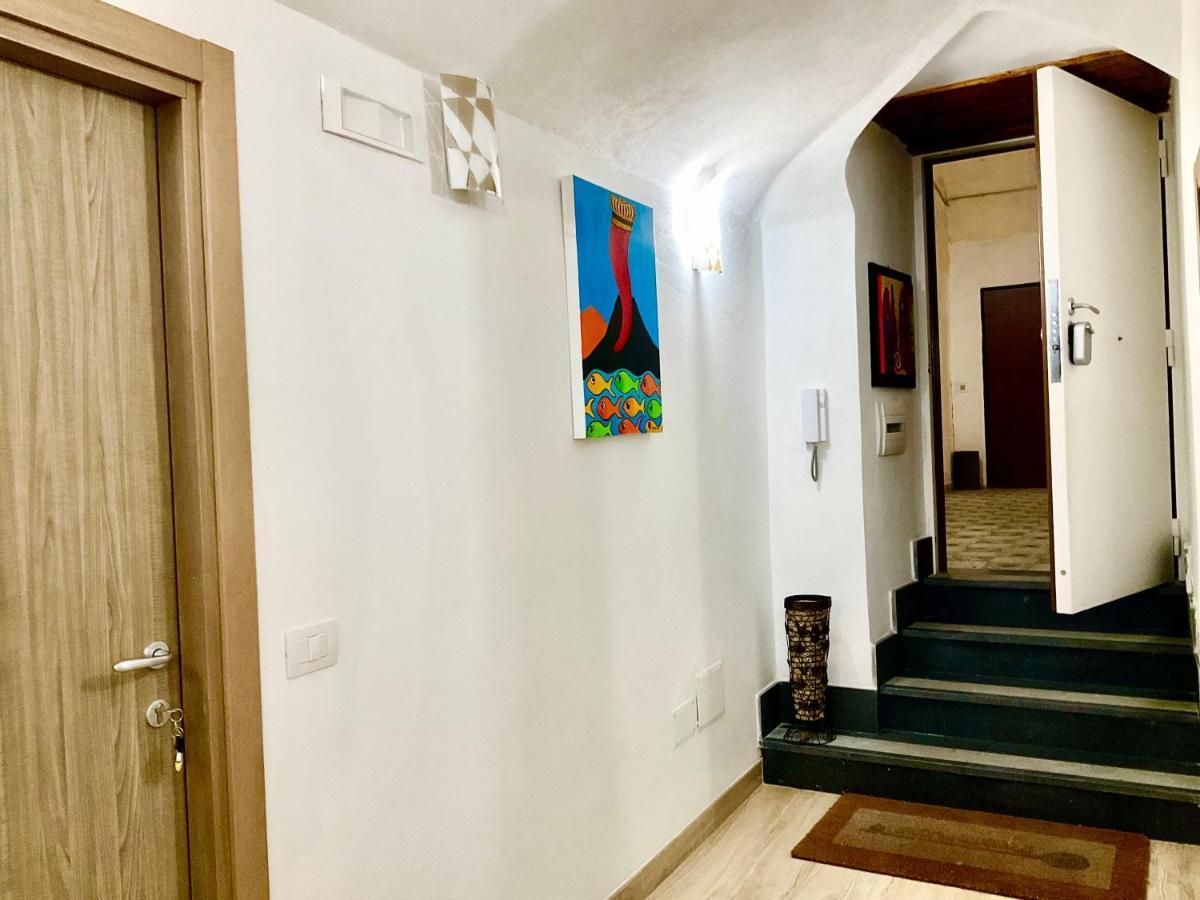 'A Room De' Scugnizzi Наполи Екстериор снимка