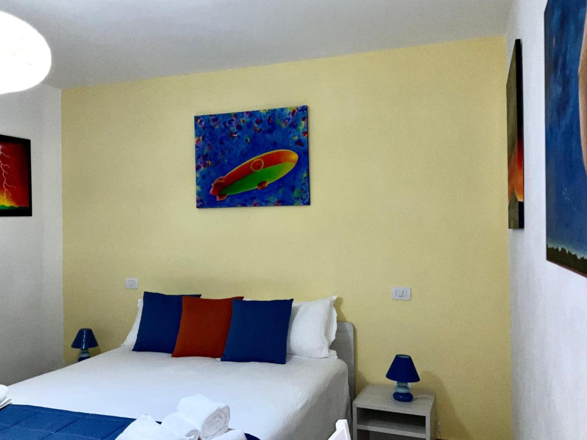 'A Room De' Scugnizzi Наполи Екстериор снимка
