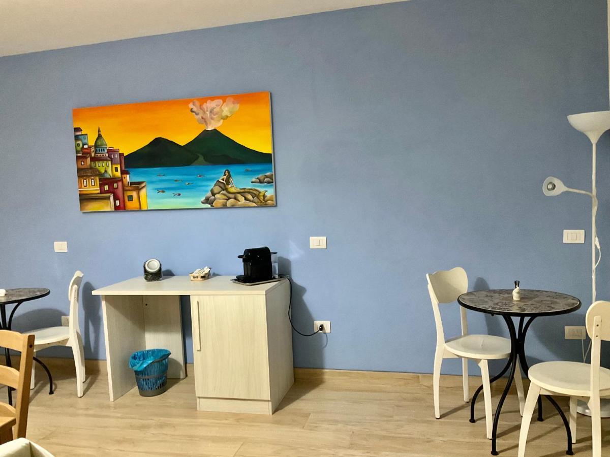 'A Room De' Scugnizzi Наполи Екстериор снимка